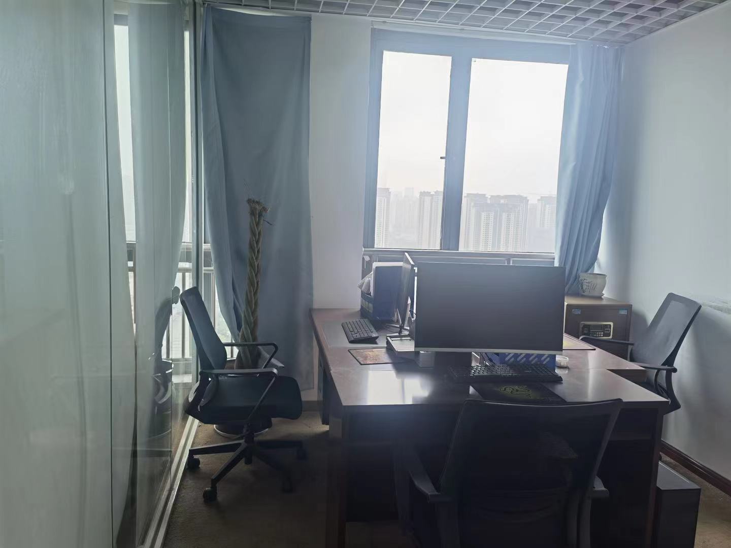 西部研發(fā)基地4號樓24層寫(xiě)字樓招租