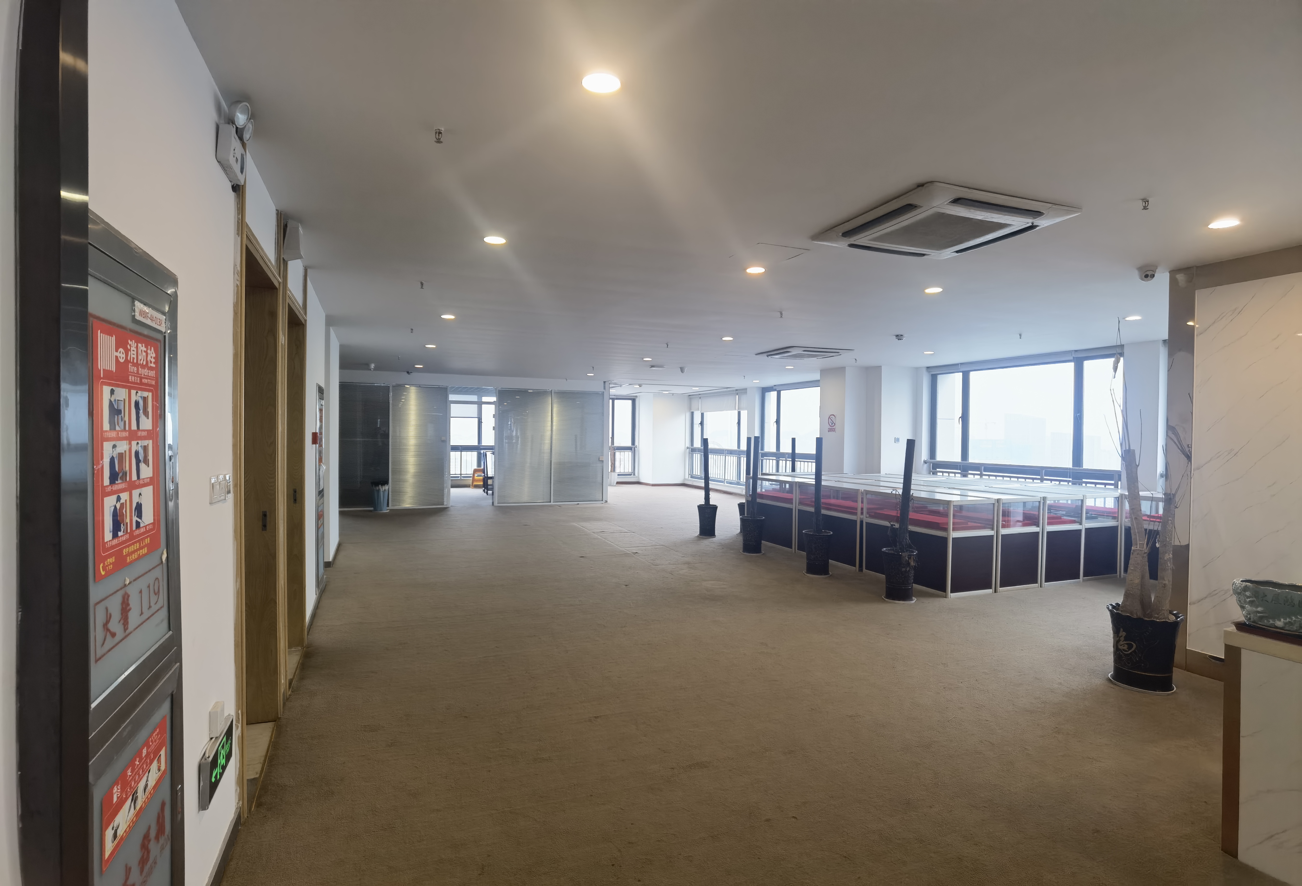 西部研發(fā)基地4號樓24層寫(xiě)字樓招租